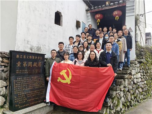 射手座男生喜欢一个人的表现是什么？射手男喜欢你的8个预兆是什么？
